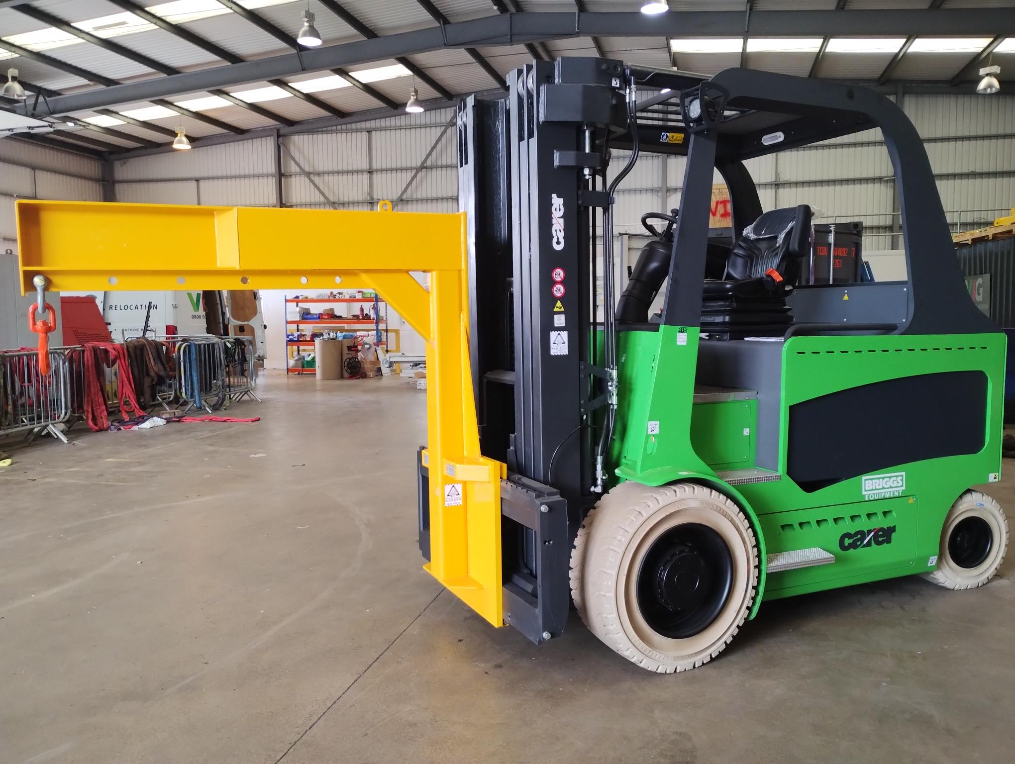 VIG Big Green Truck in the depot