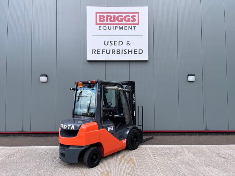 2017 Toyota 06-8FD25 Forklift