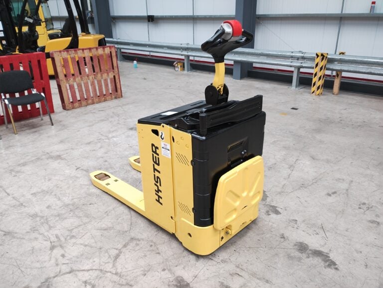 2017 Hyster P2.0SE Pallet Truck